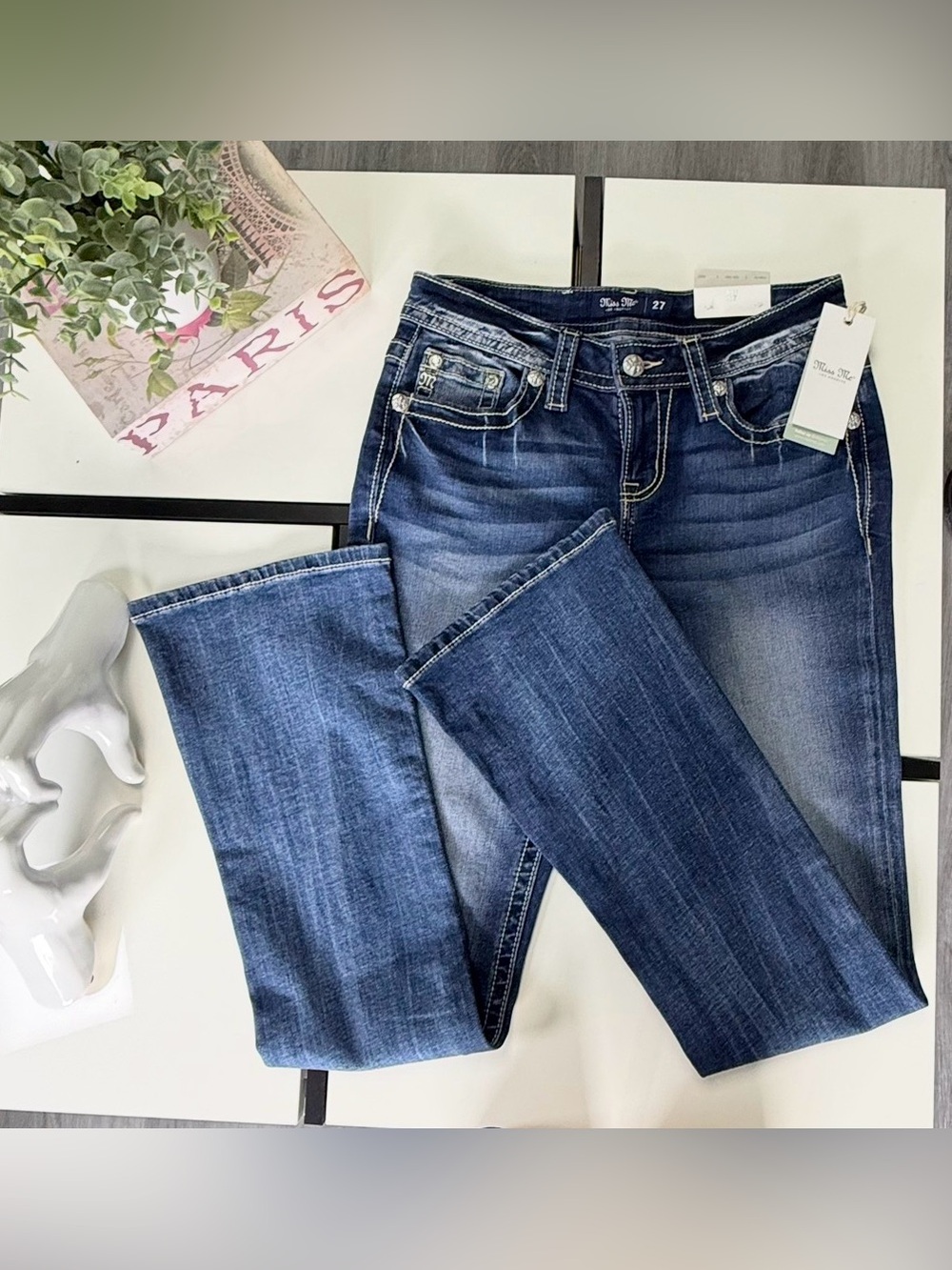 NWT Miss Me Mid-Rise Bootcut Jeans - Wing & Floral Embroidery - Size 27/32 - Picture 6 of 16